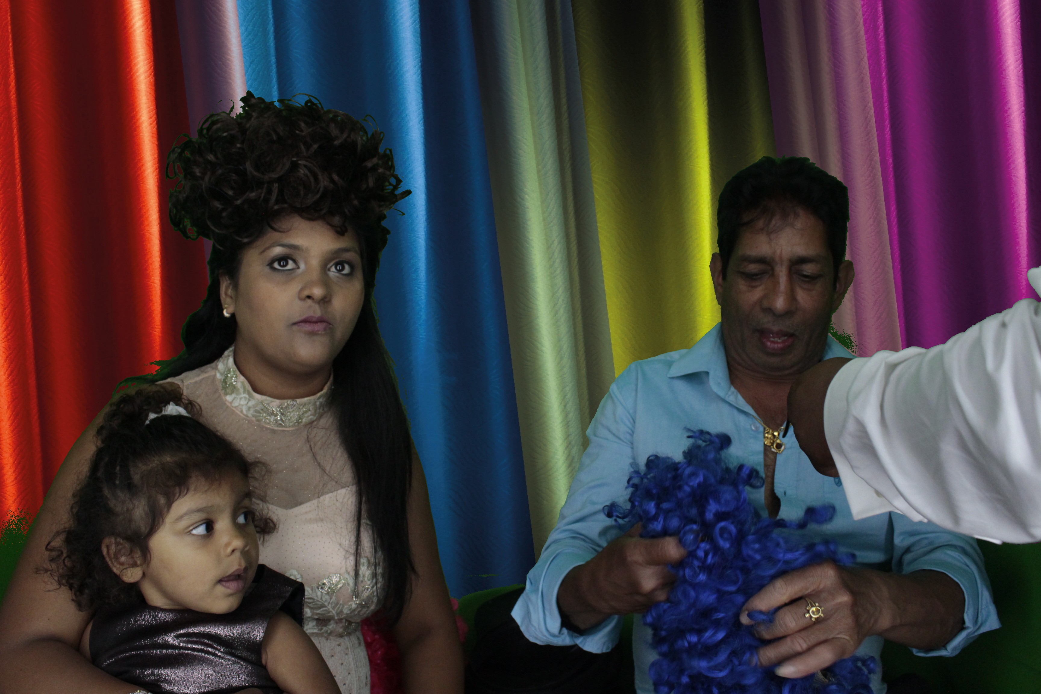 Bhavin & Yasmin’s Wedding | View more photos from the event at gallery.myphotoboothexperience.co.uk/u/MyPhotoBoothExperienceLtd/Bhavin-Yasmin’s-Wedding